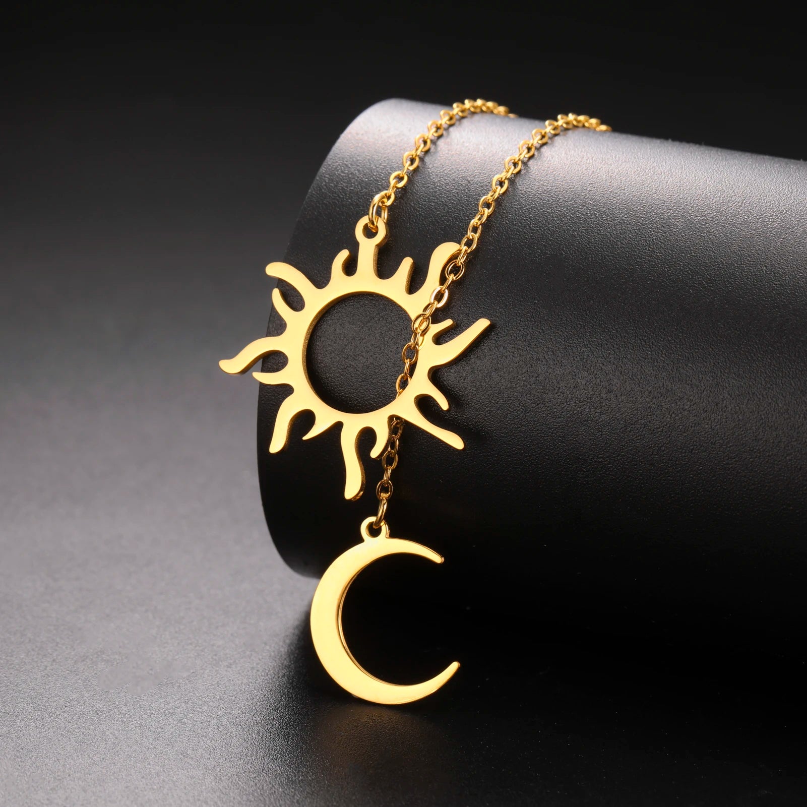 Lucktune Sun Moon Pendant Clavicle Chain Necklace Stainless Steel Bohemian Choker Necklace for Women Fashion New In Jewelry Gift