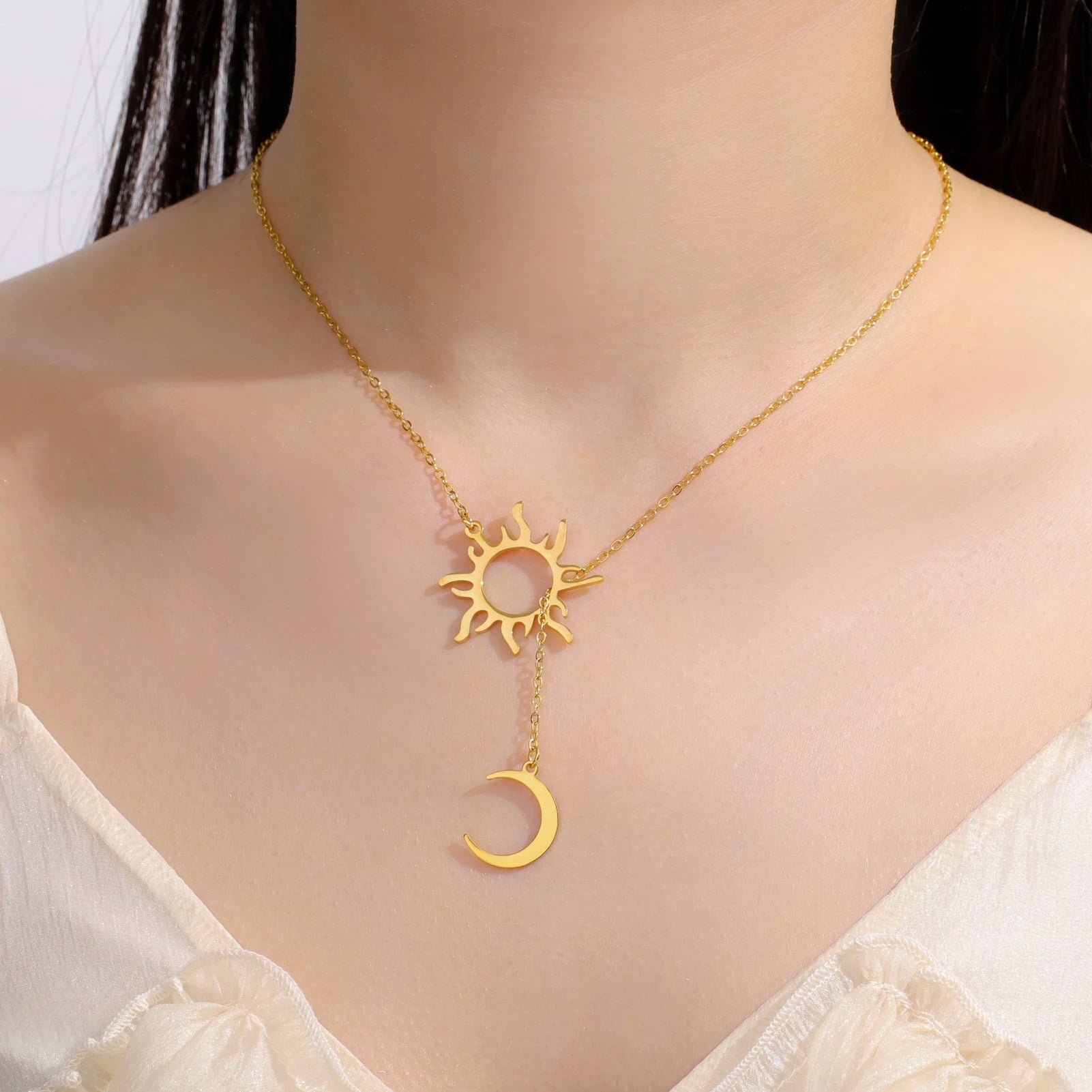 Lucktune Sun Moon Pendant Clavicle Chain Necklace Stainless Steel Bohemian Choker Necklace for Women Fashion New In Jewelry Gift